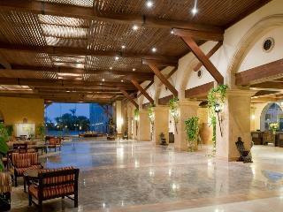 Crowne Plaza Resort Sahara Sands 加利布港 外观 照片